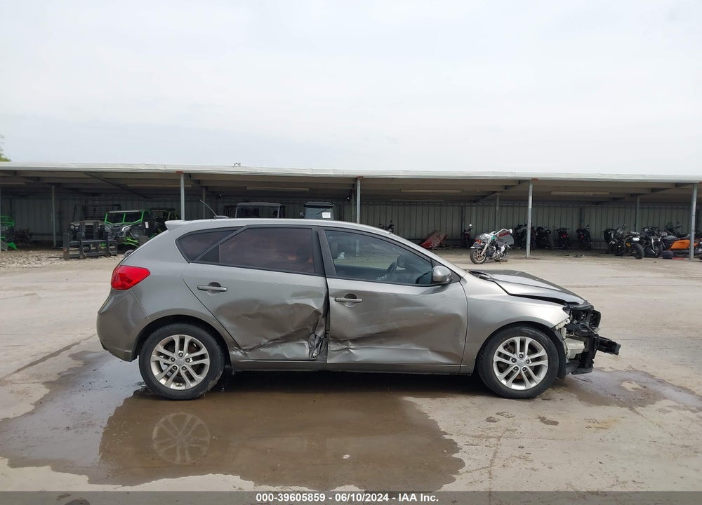 2011 KIA FORTE VIN: KNAFU5A24B5383570