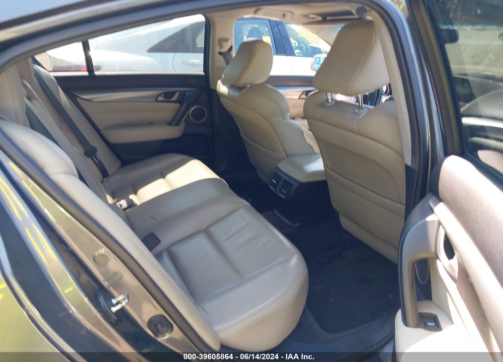 2011 ACURA TL 3.7 VIN: 19UUA9F52BA002305