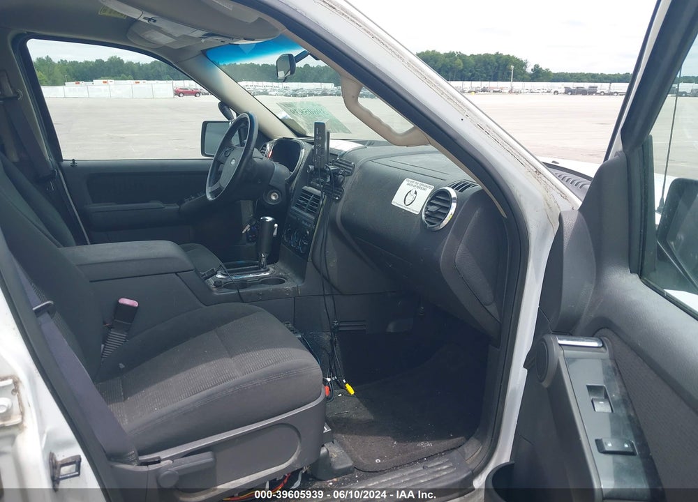 2009 FORD EXPLORER XLT VIN: 1FMEU73E69UA22595