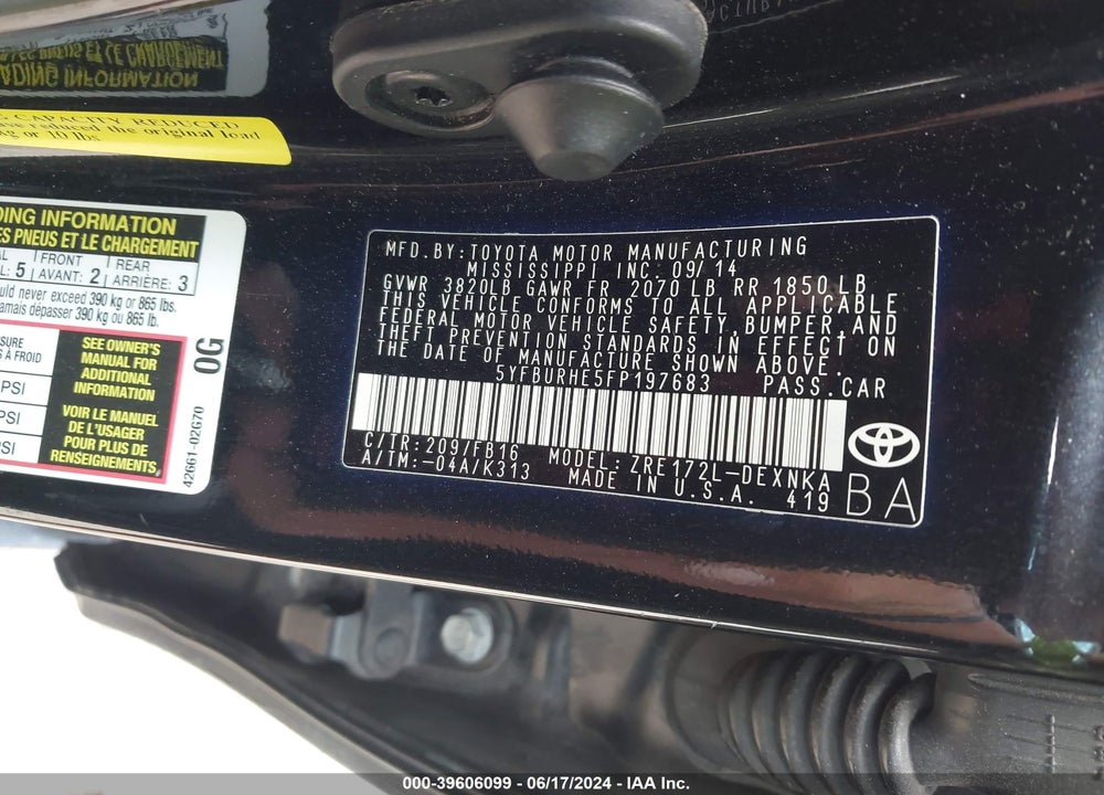 2015 TOYOTA COROLLA LE VIN: 5YFBURHE5FP197683