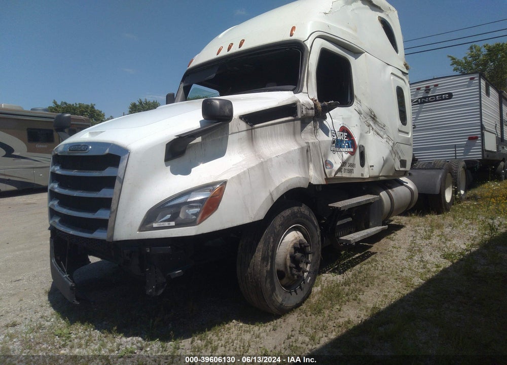 2018 FREIGHTLINER NEW CASCADIA 126 VIN: 3AKJHHDR4JSKB6379