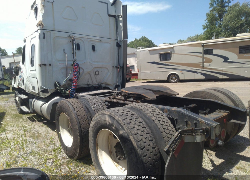 2018 FREIGHTLINER NEW CASCADIA 126 VIN: 3AKJHHDR4JSKB6379