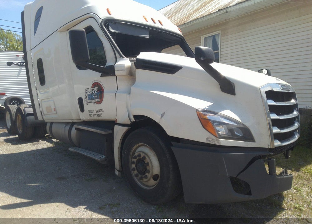 2018 FREIGHTLINER NEW CASCADIA 126 VIN: 3AKJHHDR4JSKB6379