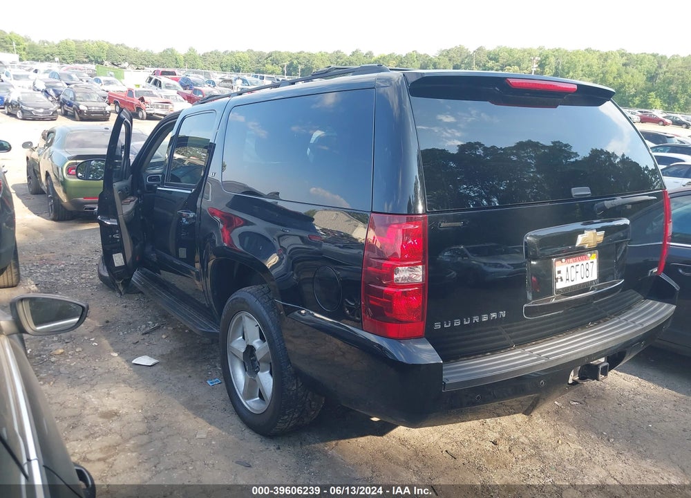 2007 CHEVROLET SUBURBAN 1500 LT VIN: 3GNFC16097G308909