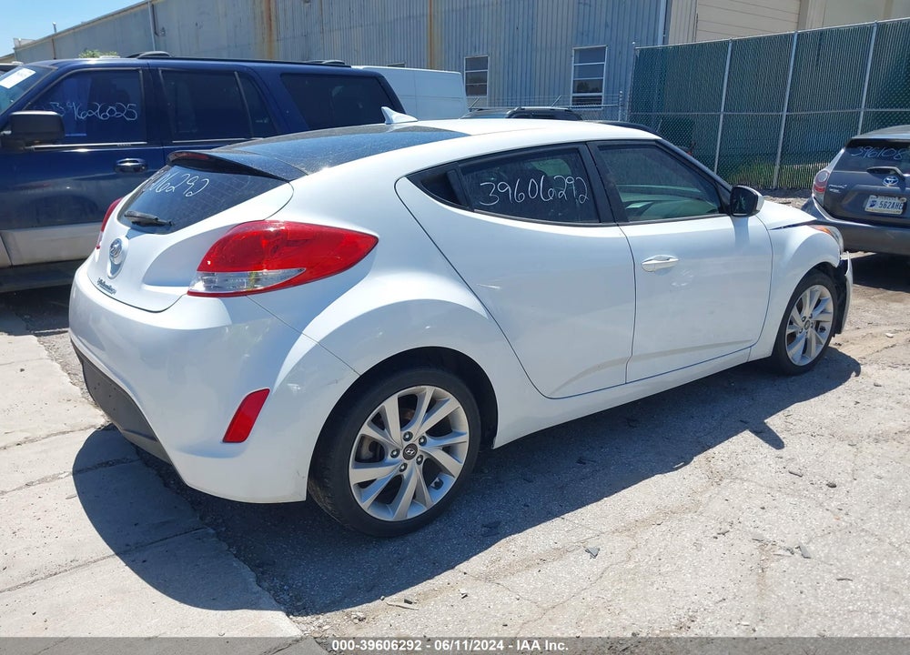 2017 HYUNDAI VELOSTER VIN: KMHTC6AD4HU306739