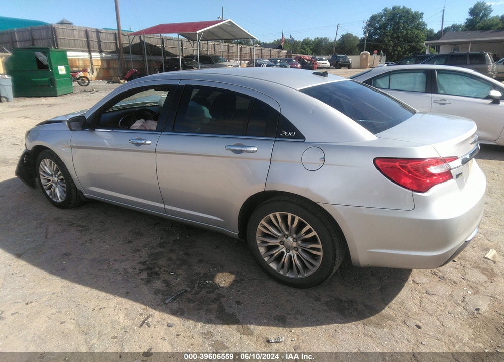 2012 CHRYSLER 200 VIN: 1C3CCBCG0CN113323