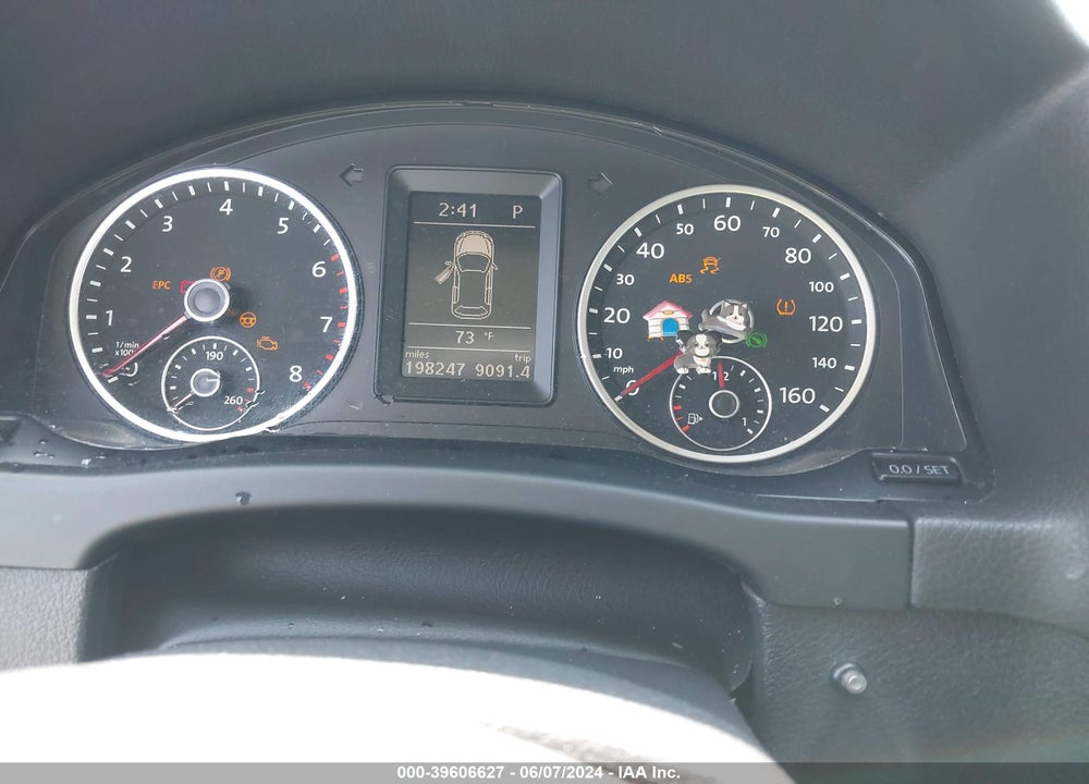 2012 VOLKSWAGEN TIGUAN S VIN: WVGAV7AX8CW004434