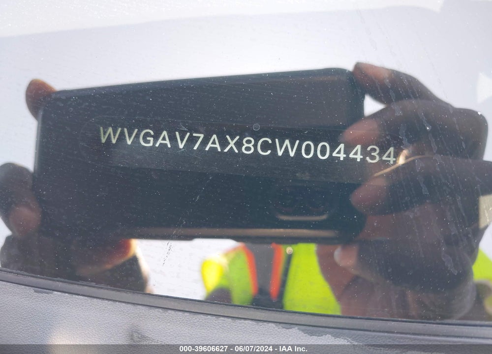 2012 VOLKSWAGEN TIGUAN S VIN: WVGAV7AX8CW004434