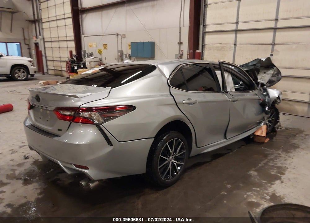 2024 TOYOTA CAMRY SE VIN: 4T1T11AK0RU854875