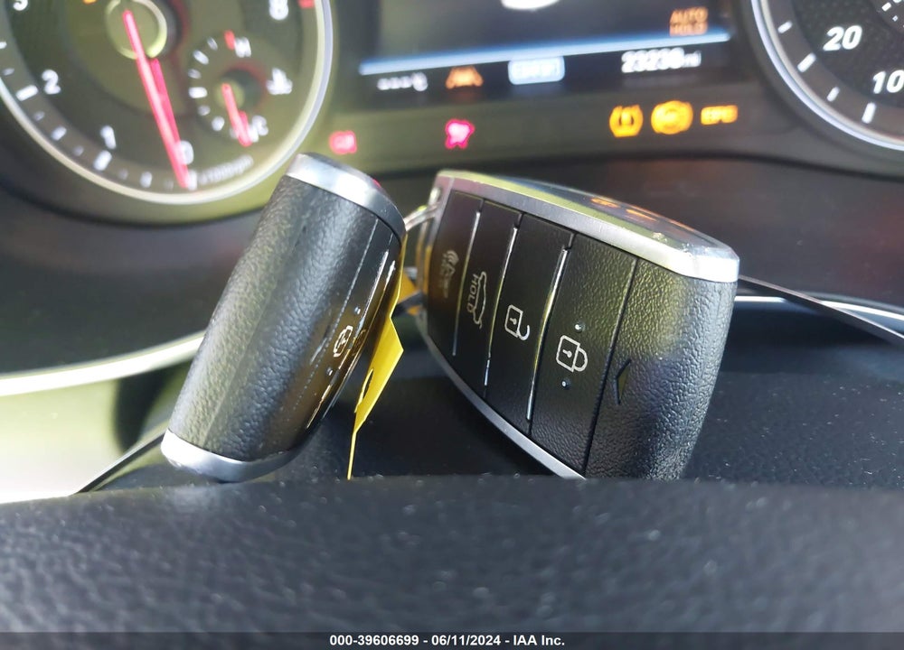 2019 GENESIS G70 2.0T ADVANCED VIN: KMTG34LA9KU012839
