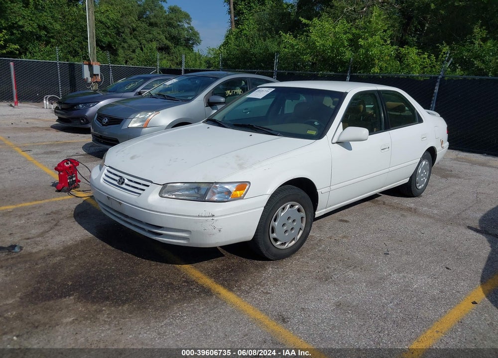 1997 TOYOTA CAMRY LE VIN: 4T1BG22K3VU128548
