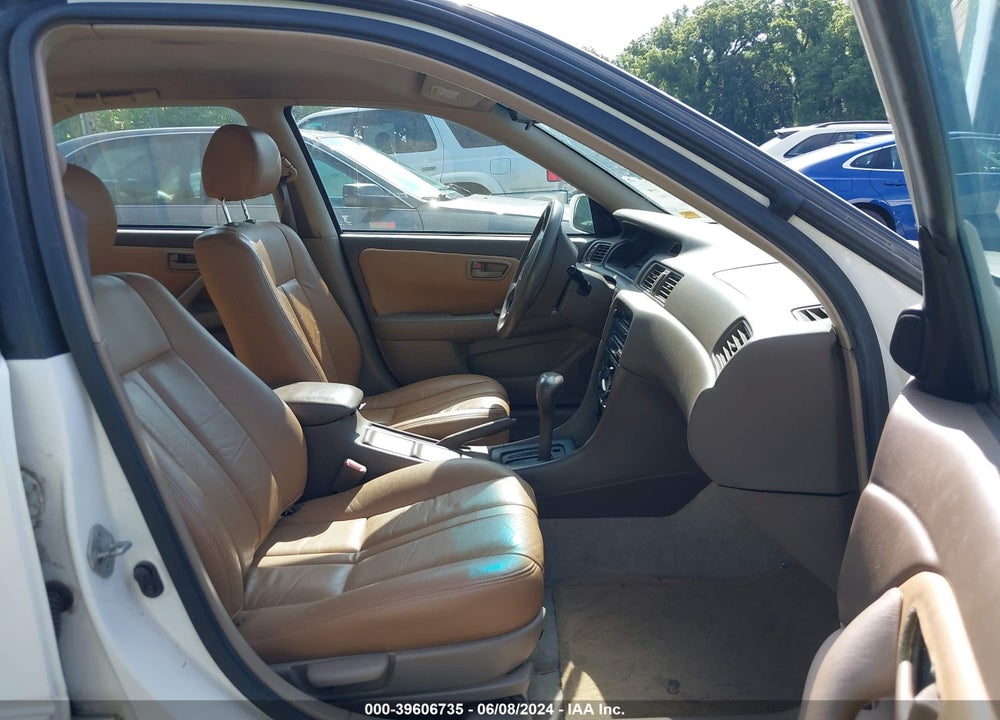 1997 TOYOTA CAMRY LE VIN: 4T1BG22K3VU128548