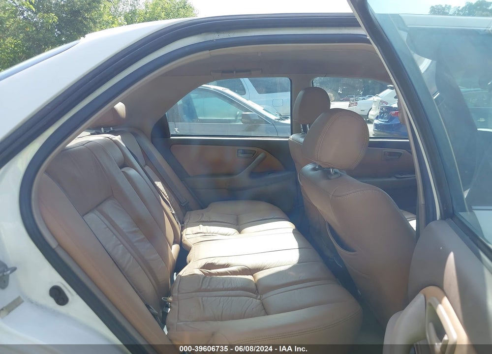 1997 TOYOTA CAMRY LE VIN: 4T1BG22K3VU128548