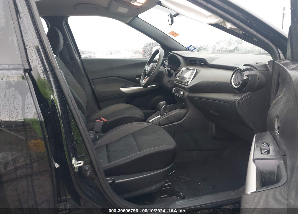 2019 NISSAN KICKS SV VIN: 3N1CP5CUXKL546057