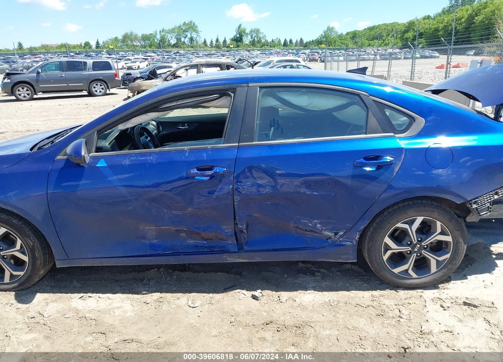 2021 KIA FORTE LXS VIN: 3KPF24AD1ME375759