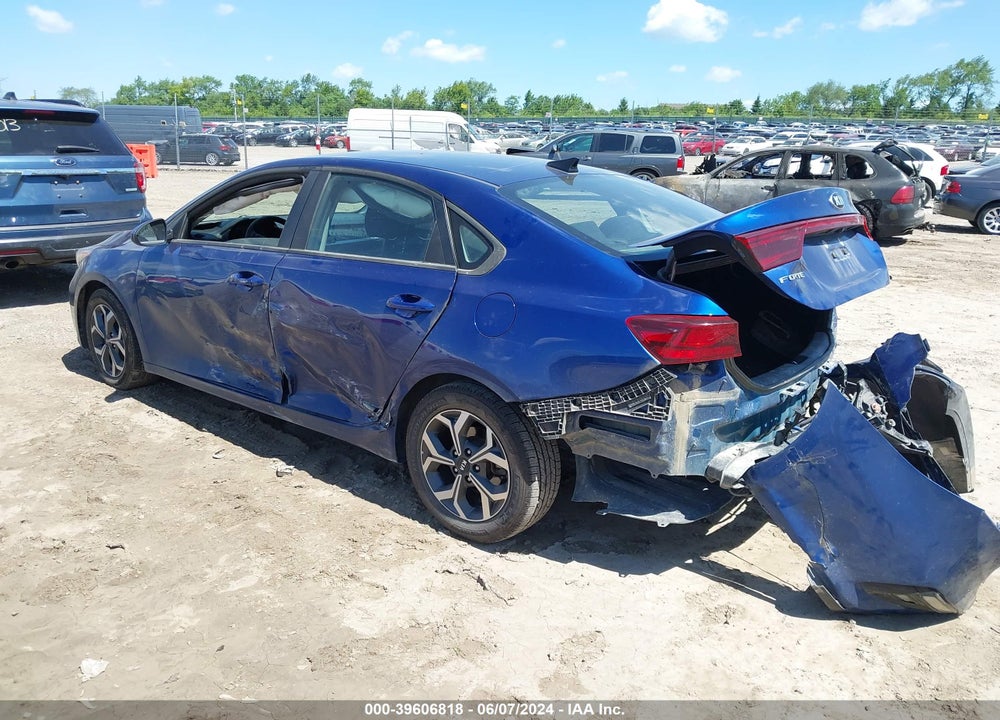 2021 KIA FORTE LXS VIN: 3KPF24AD1ME375759
