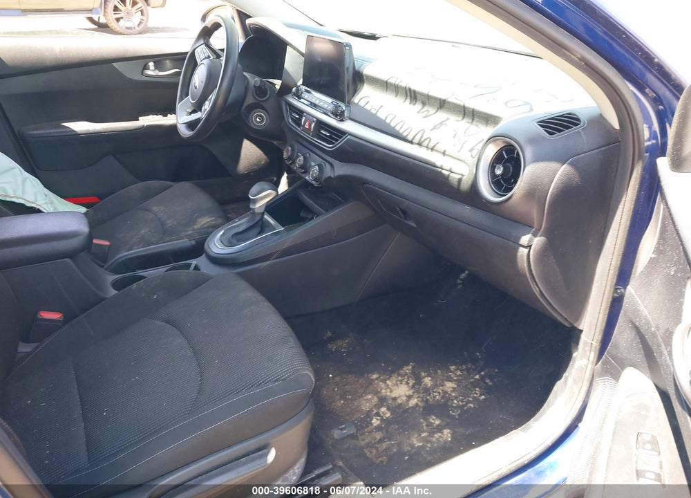 2021 KIA FORTE LXS VIN: 3KPF24AD1ME375759