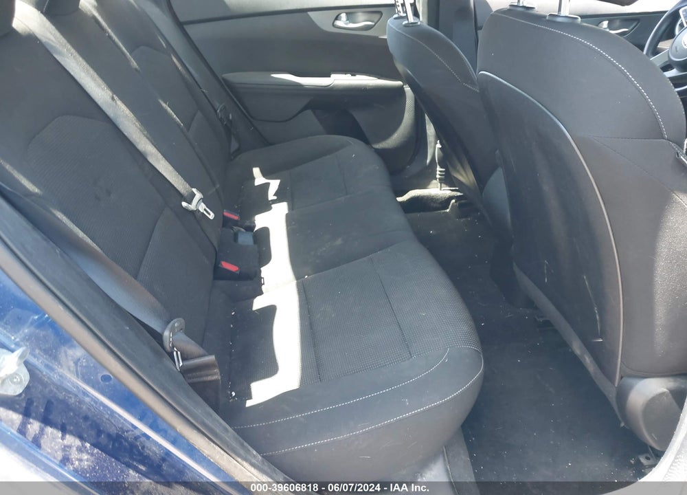 2021 KIA FORTE LXS VIN: 3KPF24AD1ME375759