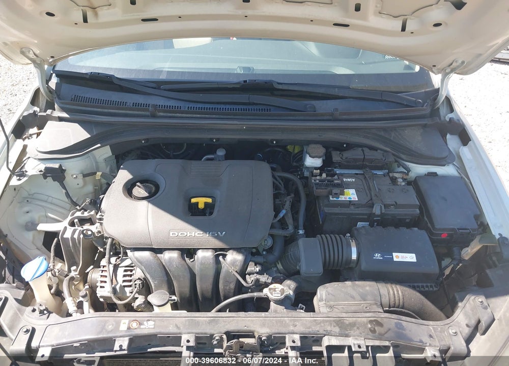 2017 HYUNDAI ELANTRA SE VIN: KMHD74LF1HU079019