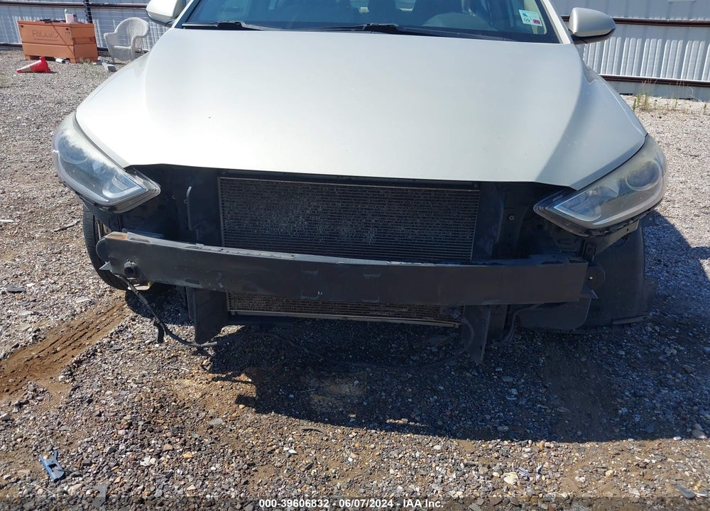 2017 HYUNDAI ELANTRA SE VIN: KMHD74LF1HU079019