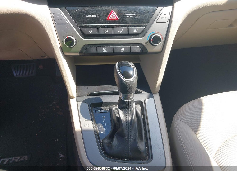 2017 HYUNDAI ELANTRA SE VIN: KMHD74LF1HU079019