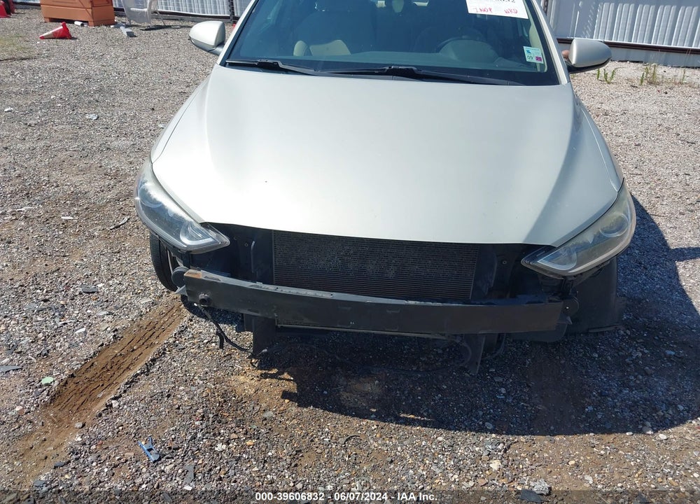 2017 HYUNDAI ELANTRA SE VIN: KMHD74LF1HU079019