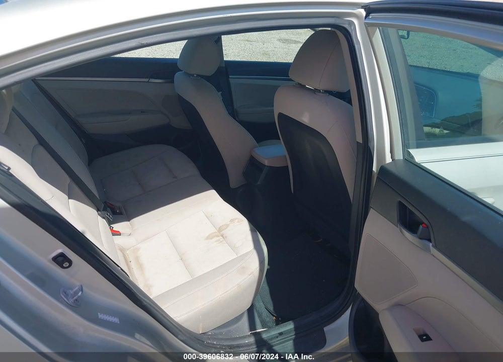 2017 HYUNDAI ELANTRA SE VIN: KMHD74LF1HU079019