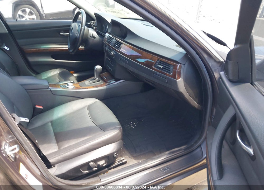 2006 BMW 330XI VIN: WBAVD33576KV68419
