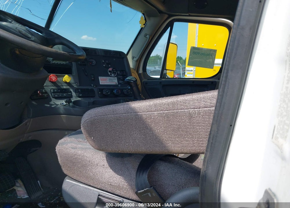 2013 FREIGHTLINER CASCADIA 113 VIN: 1FUJGBD45DLBX9516