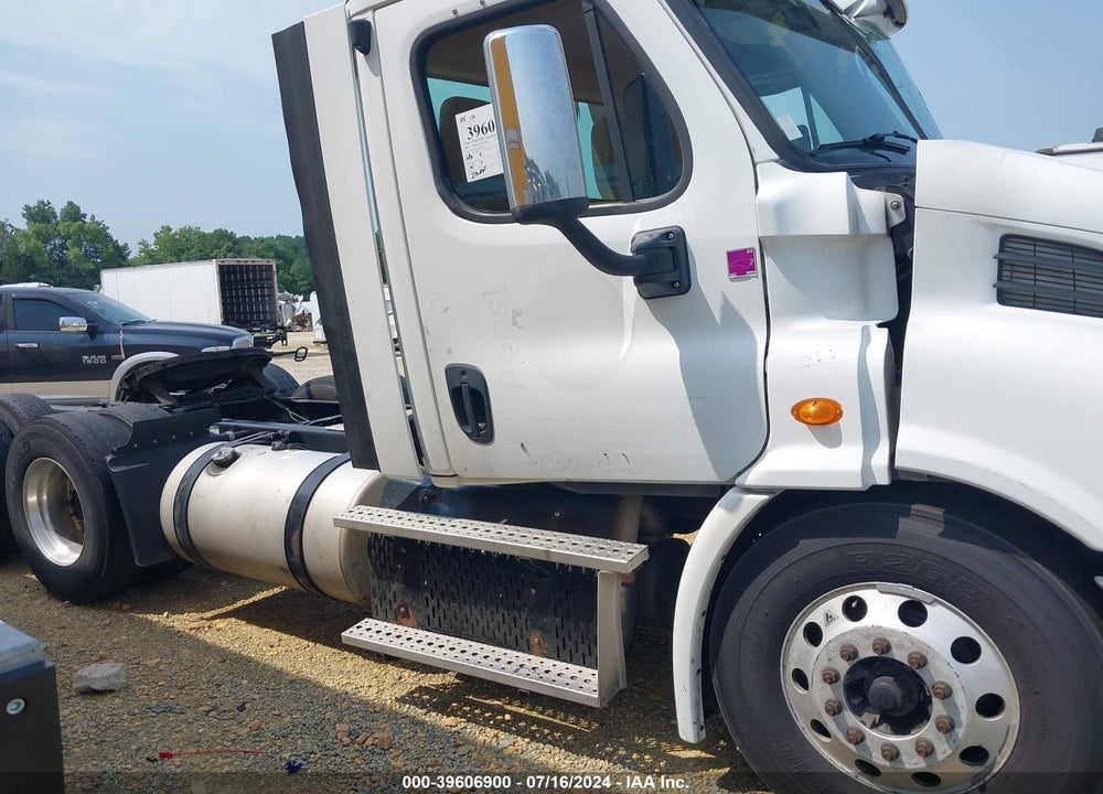 2013 FREIGHTLINER CASCADIA 113 VIN: 1FUJGBD45DLBX9516