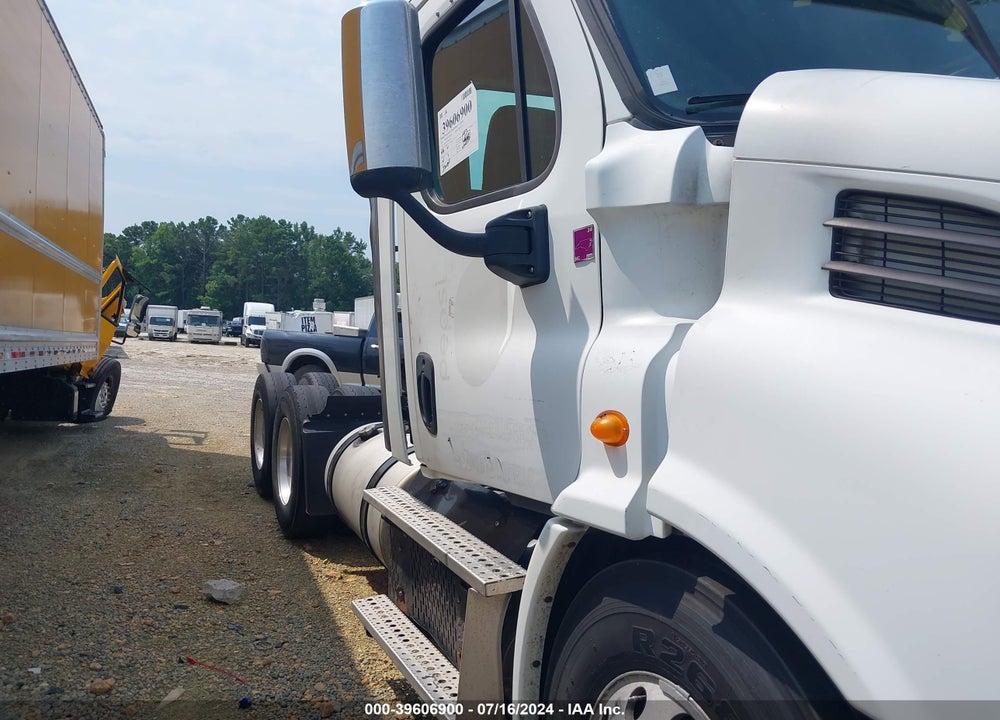 2013 FREIGHTLINER CASCADIA 113 VIN: 1FUJGBD45DLBX9516