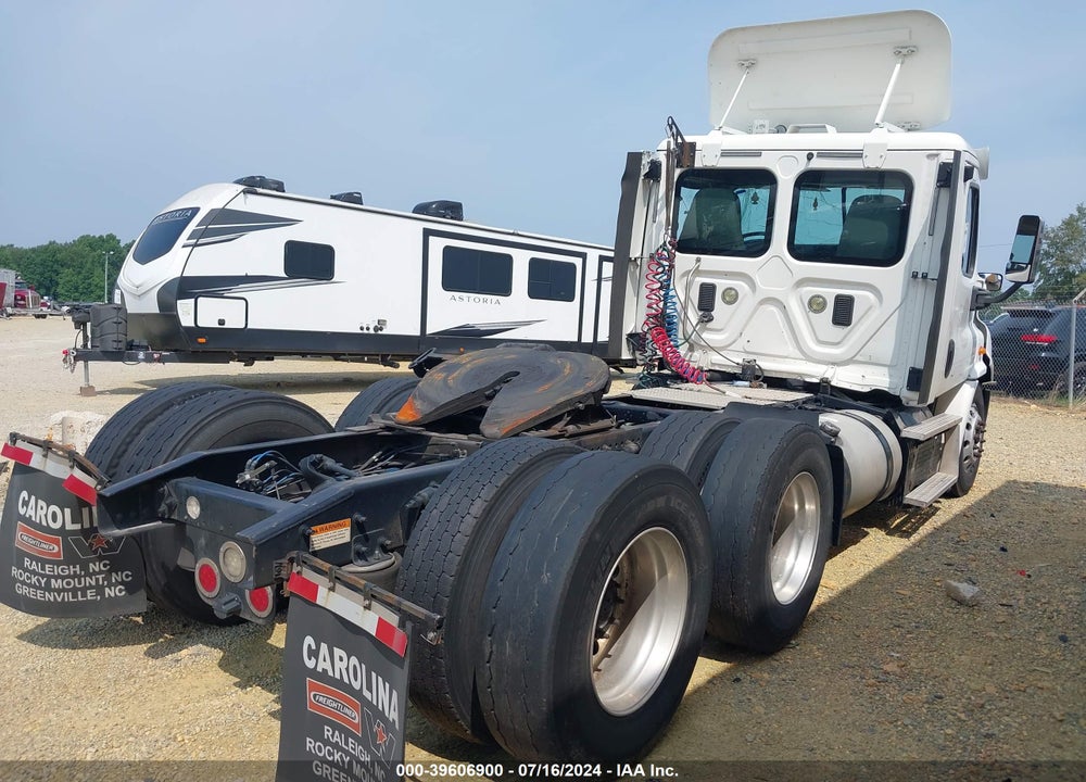 2013 FREIGHTLINER CASCADIA 113 VIN: 1FUJGBD45DLBX9516
