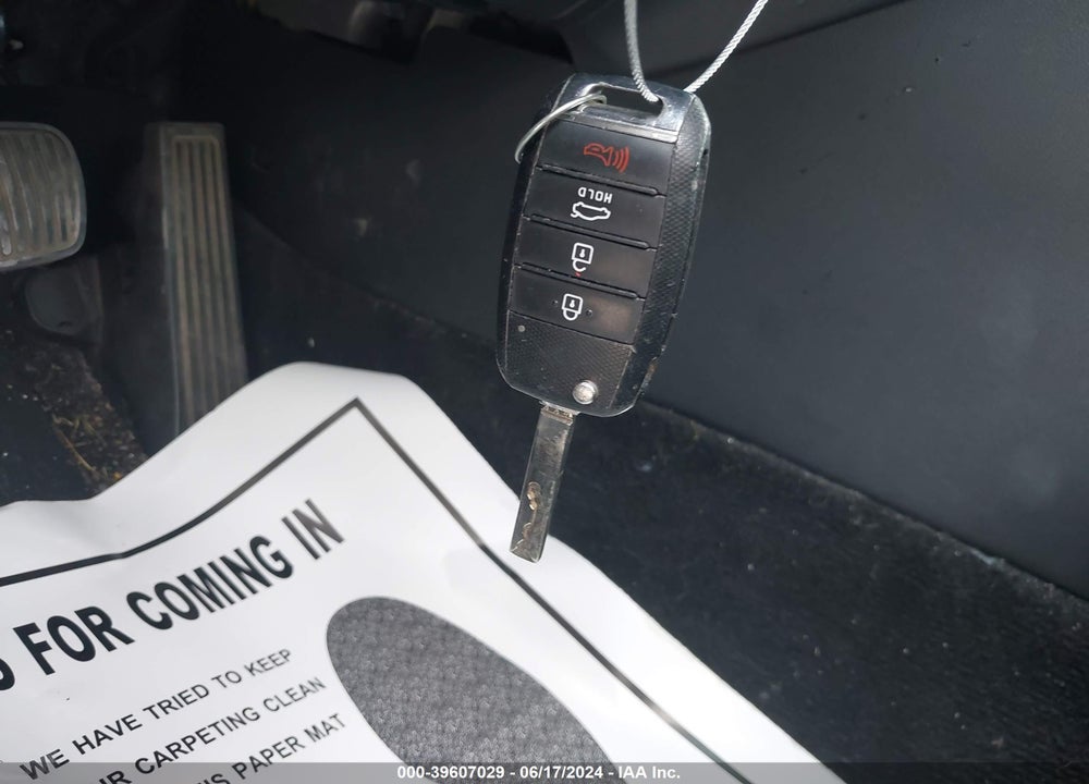 2019 KIA OPTIMA LX VIN: 5XXGT4L33KG339890