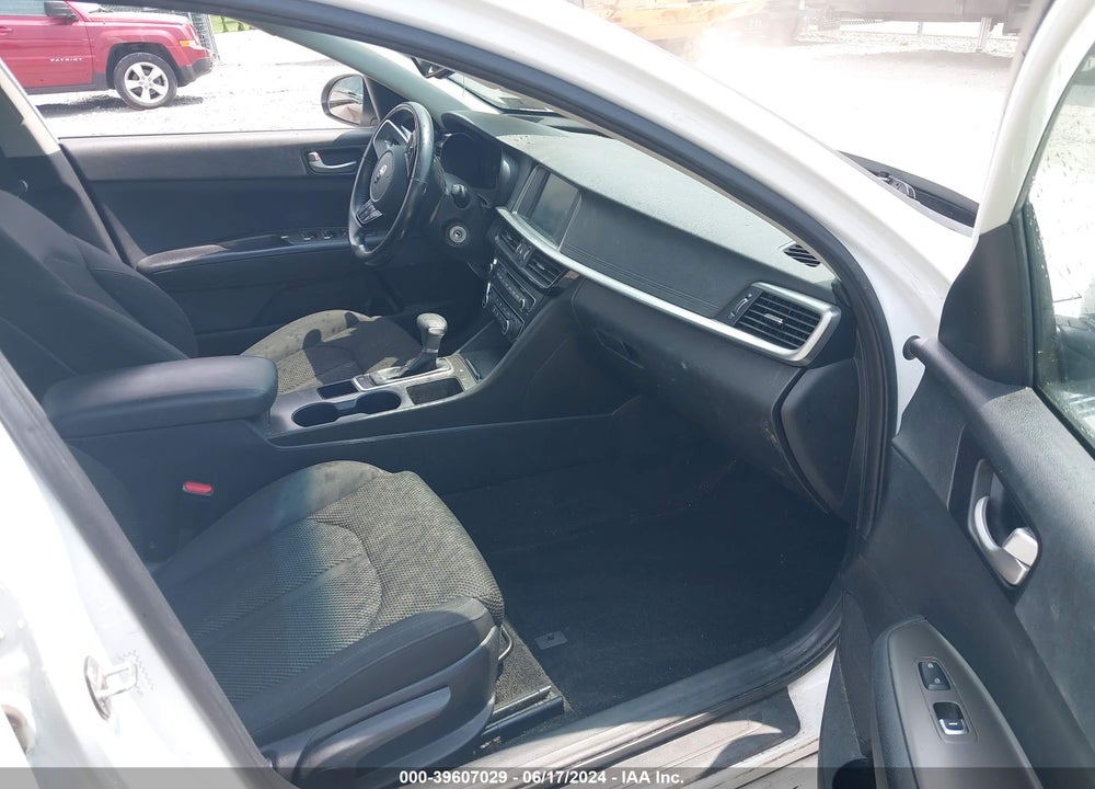 2019 KIA OPTIMA LX VIN: 5XXGT4L33KG339890
