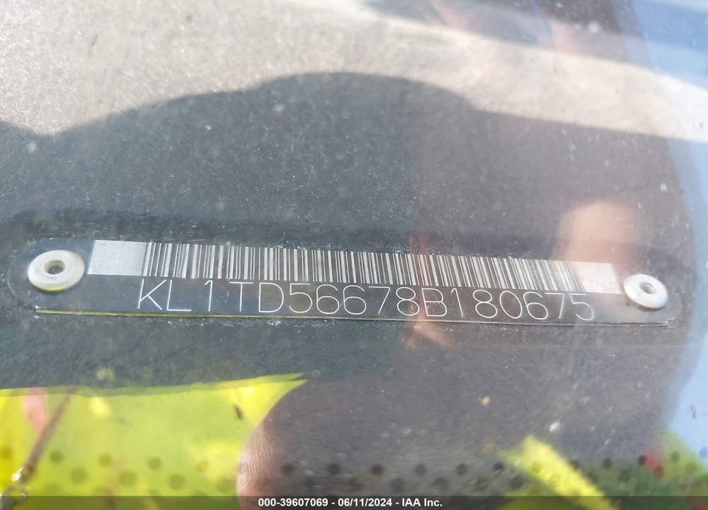 2008 CHEVROLET AVEO LS VIN: KL1TD56678B180675
