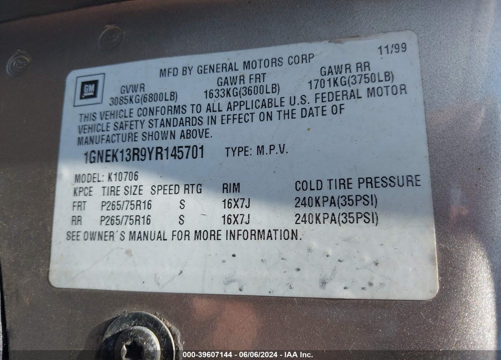 2000 CHEVROLET TAHOE VIN: 1GNEK13R9YR145701