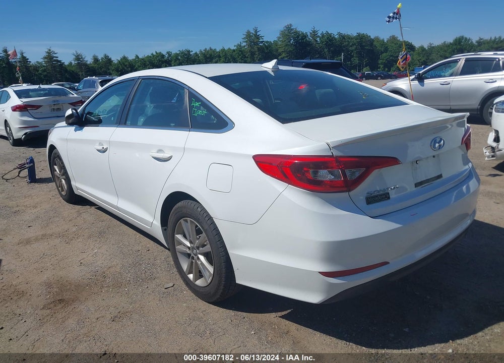 2016 HYUNDAI SONATA SE VIN: 5NPE24AF7GH317166