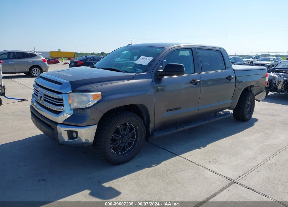 2016 TOYOTA TUNDRA SR5 5.7L V8 VIN: 5TFEW5F1XGX203447