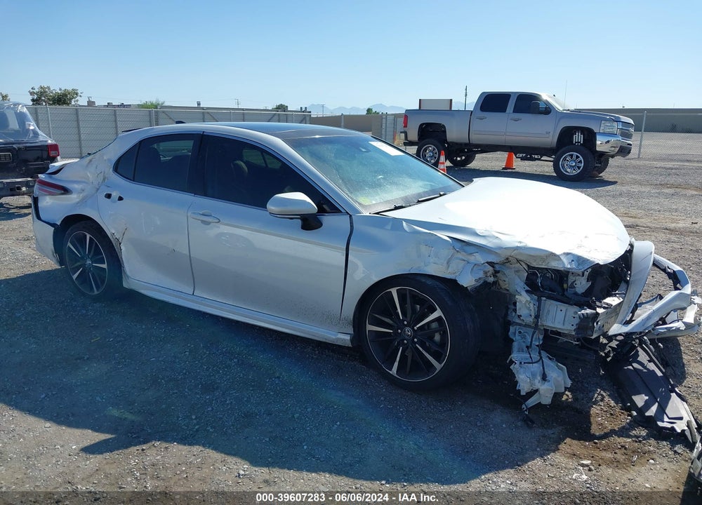 2018 TOYOTA CAMRY XSE V6 VIN: 4T1BZ1HK5JU013603