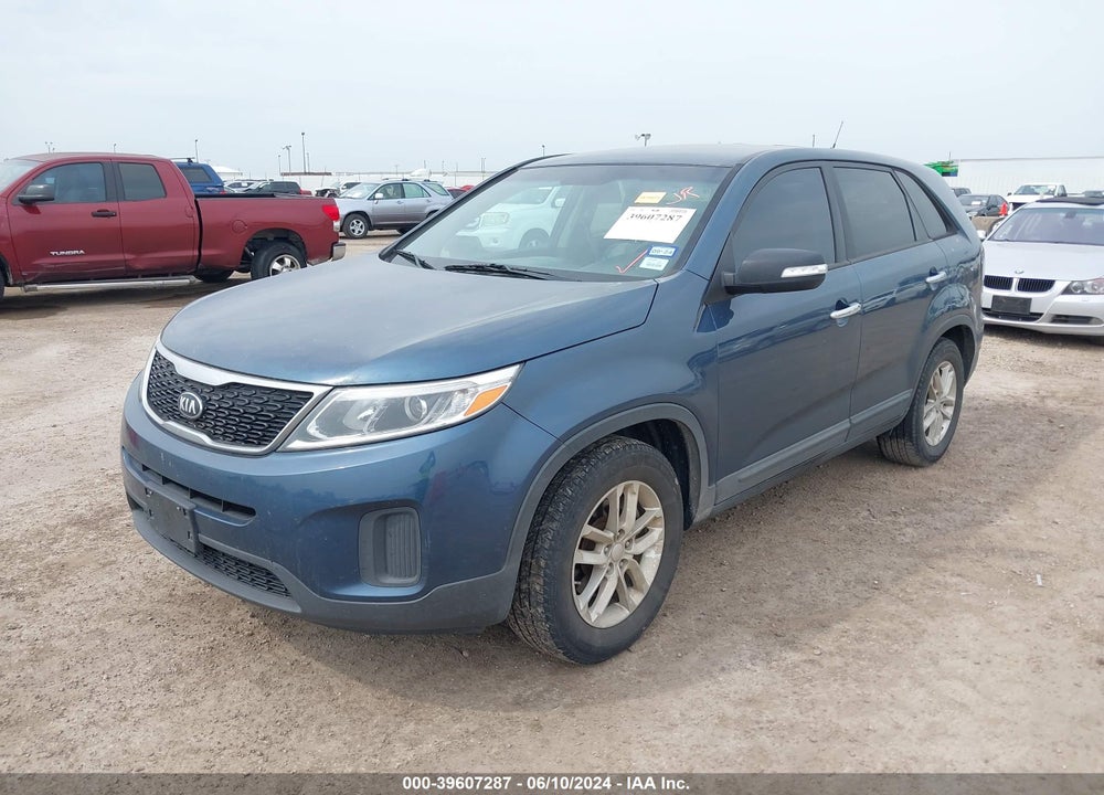 2014 KIA SORENTO LX VIN: 5XYKT3A67EG480298