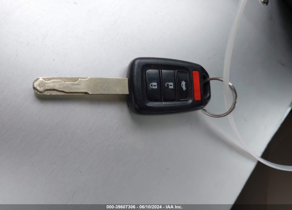 2014 HONDA CIVIC LX VIN: 19XFB2E50EE019277