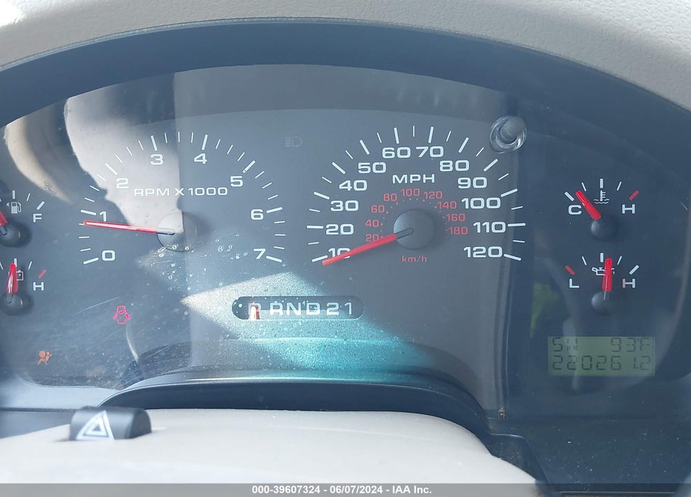 2006 FORD F-150 XLT VIN: 1FTRW12W56FA70113