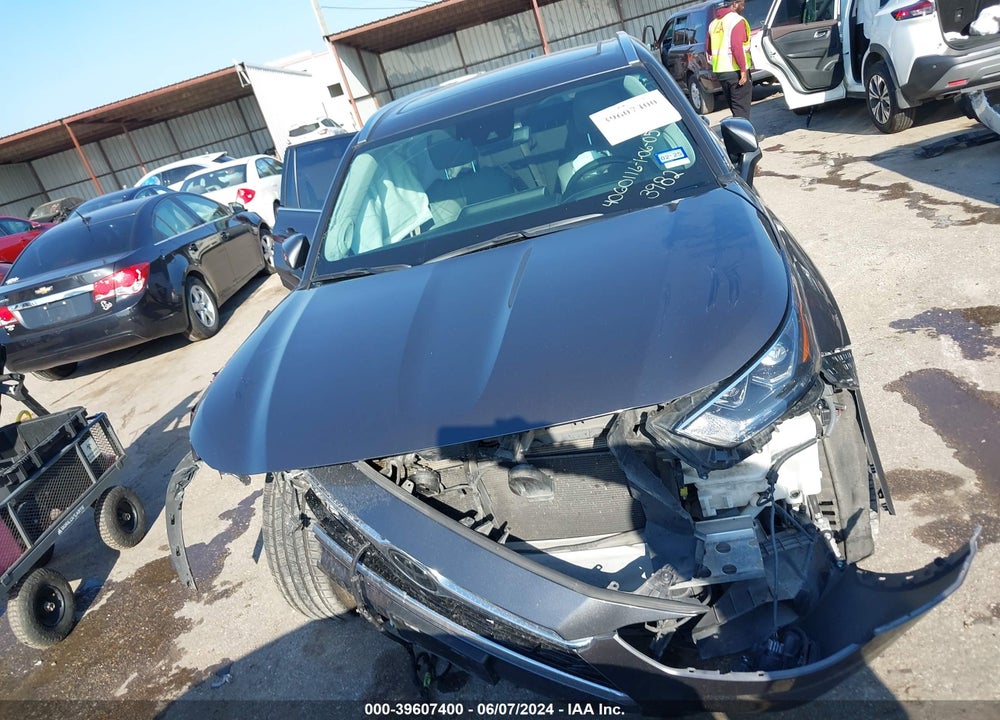 2021 TOYOTA HIGHLANDER PLATINUM VIN: 5TDFZRAH3MS053982
