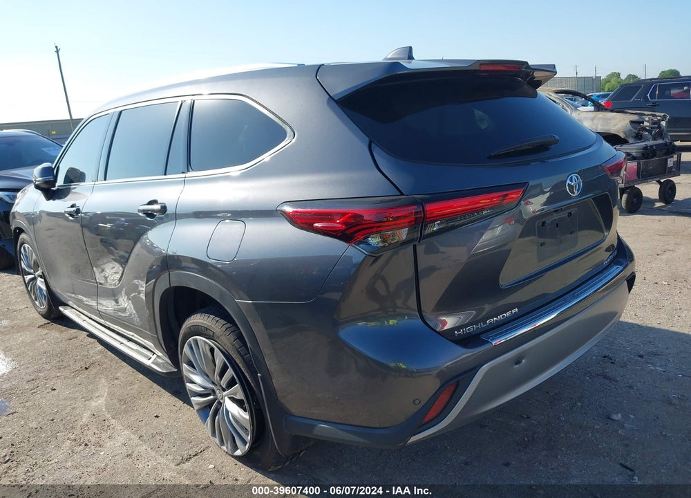 2021 TOYOTA HIGHLANDER PLATINUM VIN: 5TDFZRAH3MS053982