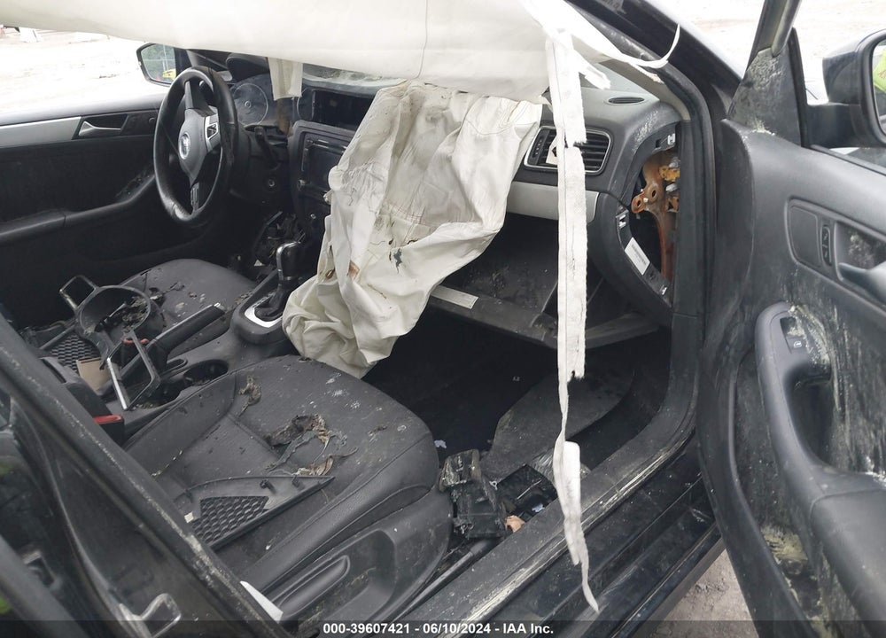 2012 VOLKSWAGEN JETTA 2.0L TDI VIN: 3VWLL7AJ8CM390378