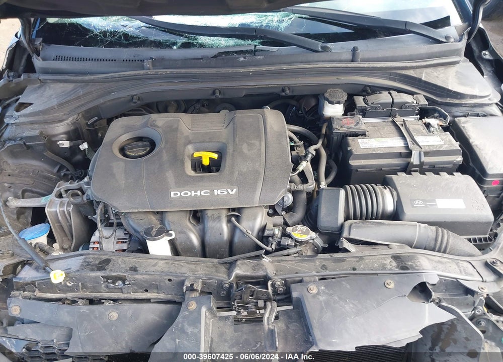 2017 HYUNDAI ELANTRA LIMITED VIN: 5NPD84LF7HH027051