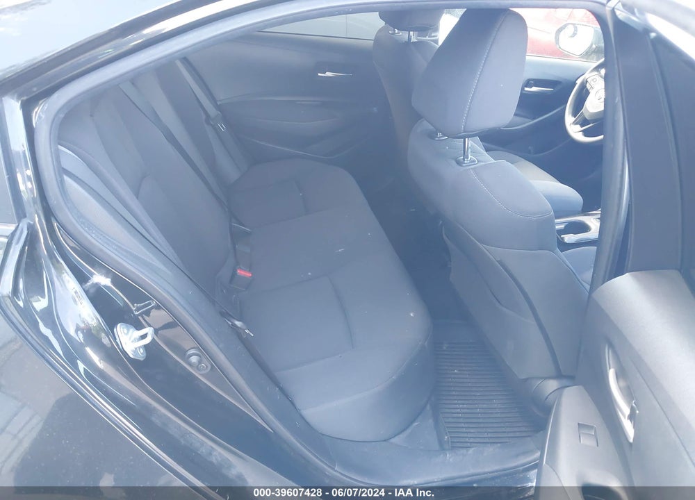 2020 TOYOTA COROLLA LE VIN: JTDEPRAE7LJ013990