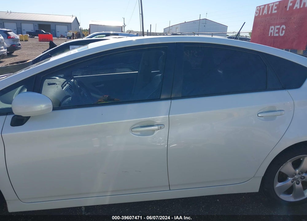 2010 TOYOTA PRIUS V VIN: JTDKN3DUXA0066890