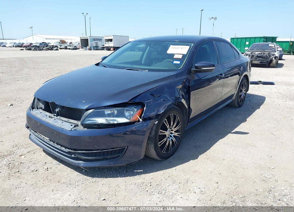 2013 VOLKSWAGEN PASSAT VIN: 1VWAP7A33DC140398