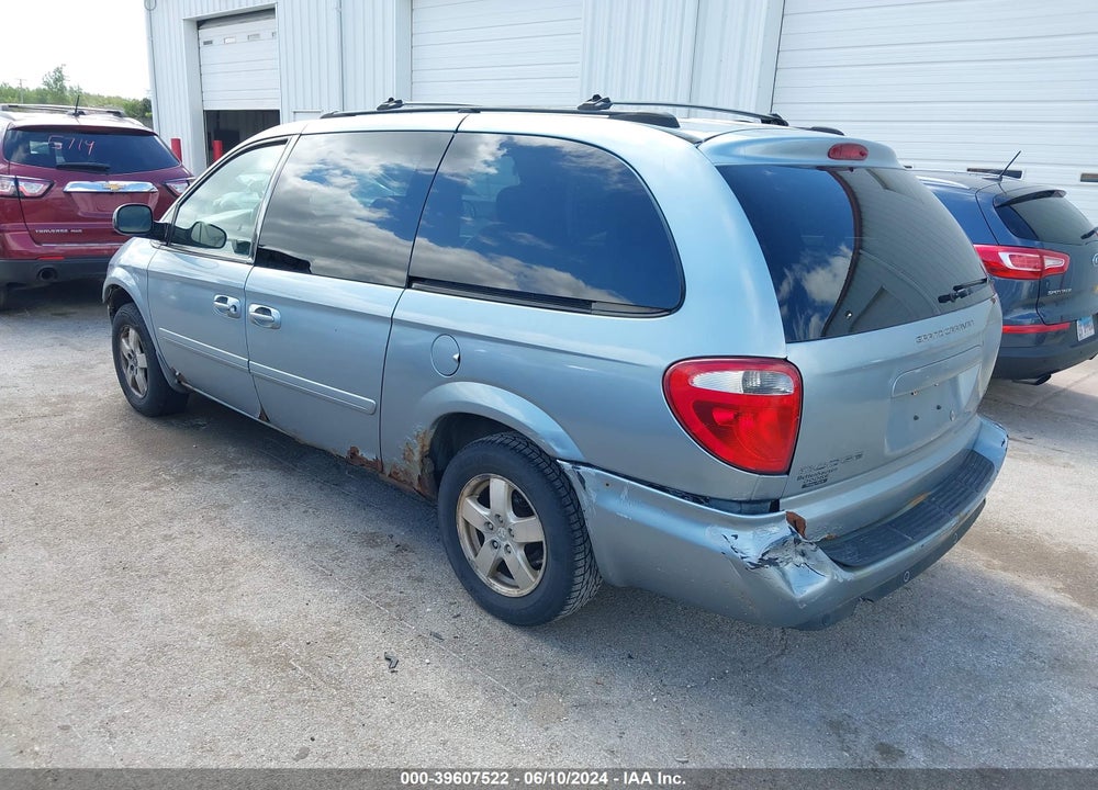 2005 DODGE GRAND CARAVAN SXT VIN: 2D4GP44L85R574027